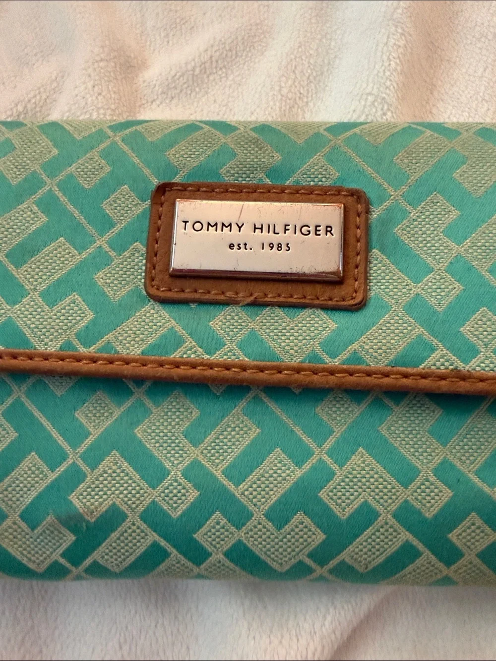 TOMMY HILFIGER Teal signature Wallet with Brown Trim multi cards checkbook